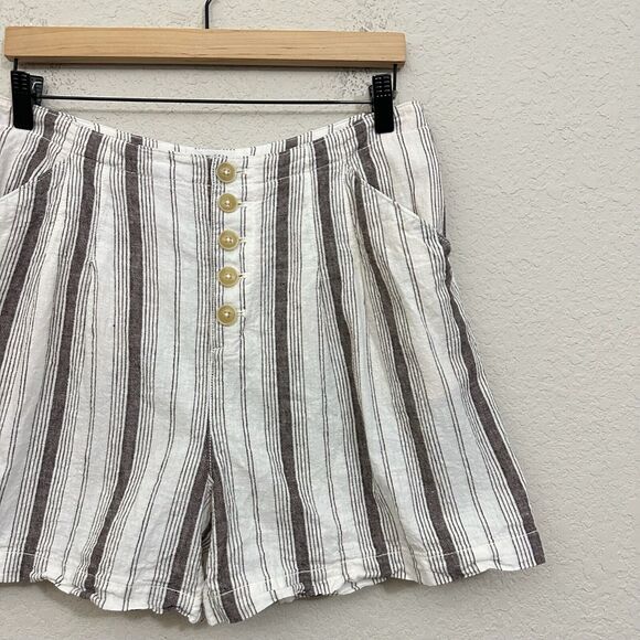 by ANTHROPOLOGIE Linen-Blend Exposed Button-Fly Shorts in Ivory Stripe - Picture 4 of 11